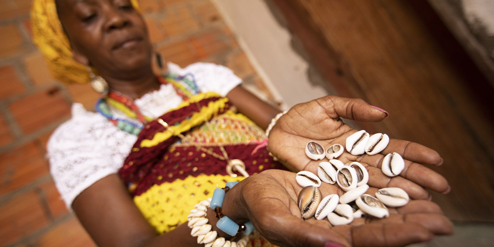 Cartilha une saberes de terreiros e prevenção do câncer em negras