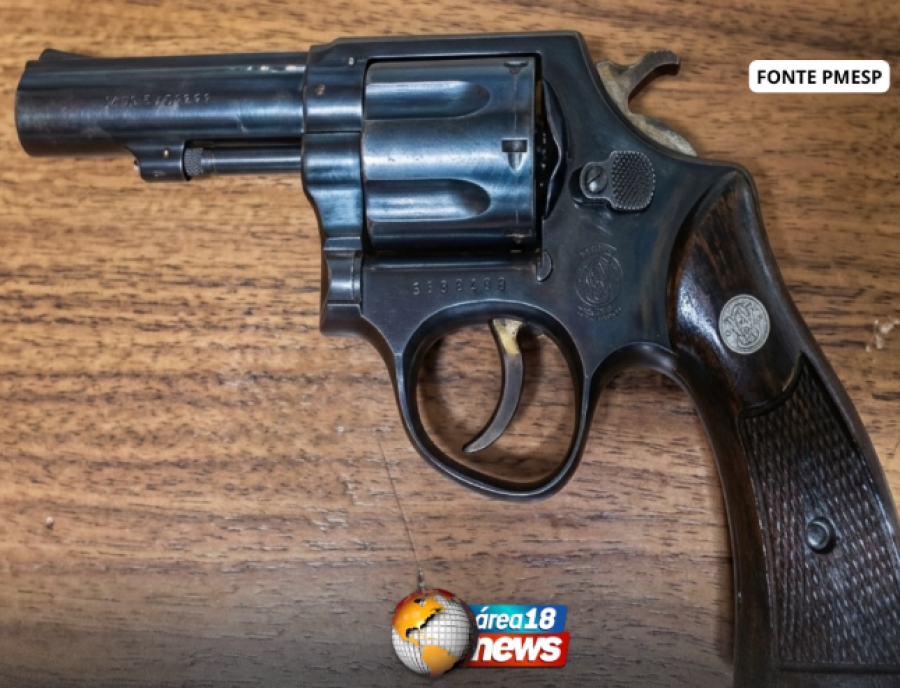  BAEP PRENDE HOMEM COM ARMA, QUASE 1,3 KG DE DROGAS E MATERIAL DO TRÁFICO EM ARAÇATUBA