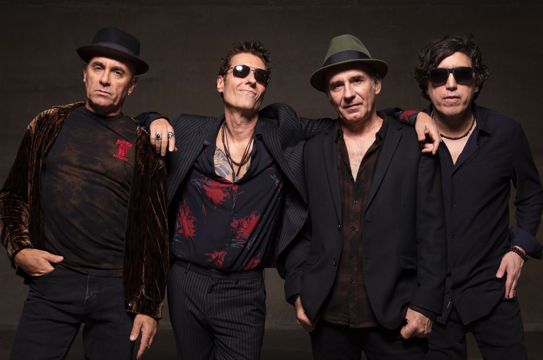 Capital Inicial celebra Renato Russo no Rock in Rio 2026, 30 anos após a morte do cantor, durante turnê 'Música urbana'