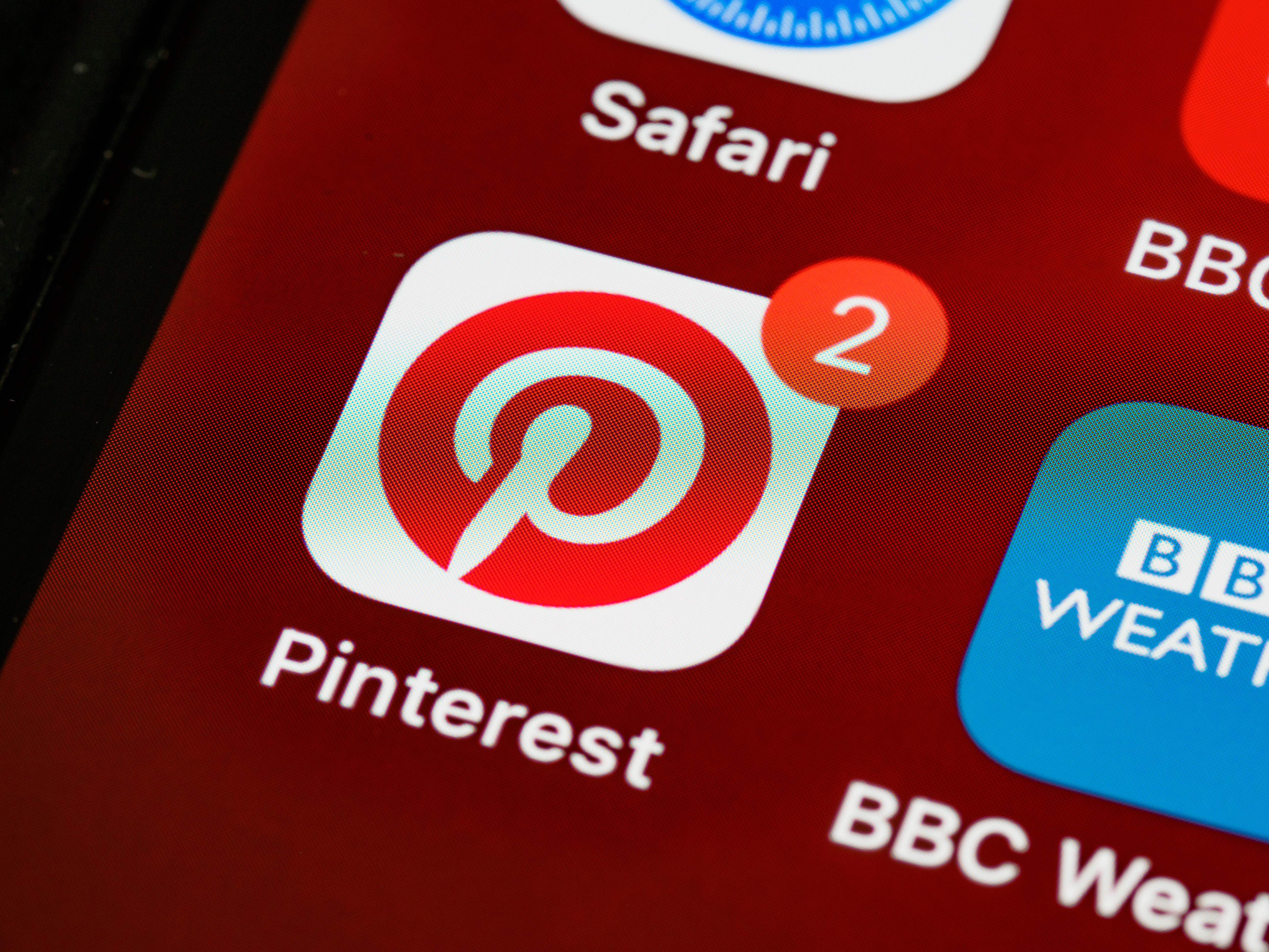 CEO do Pinterest pede proibição de redes sociais para jovens menores de 16 anos