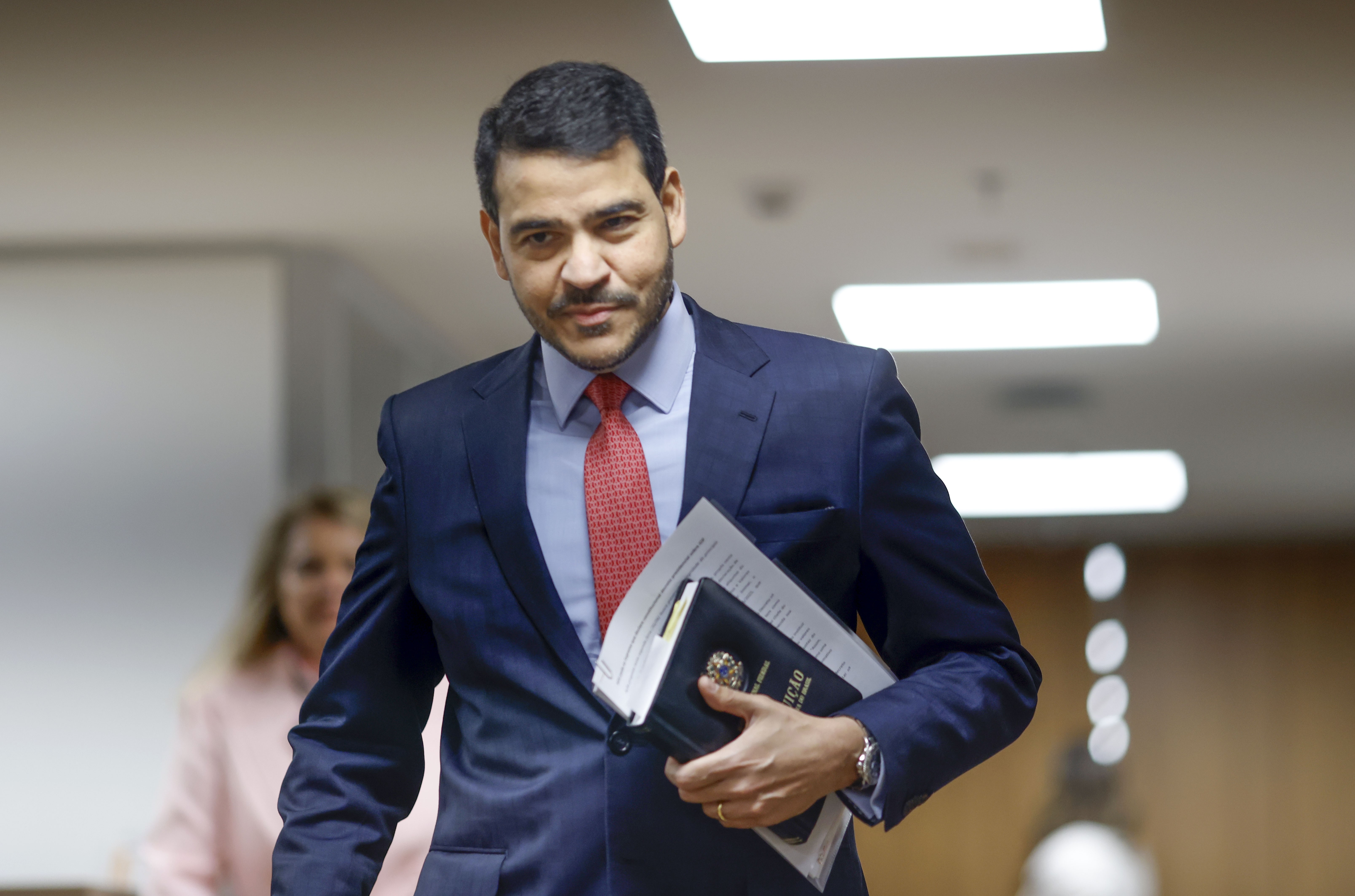 Indicado ao STF, Jorge Messias passa por sabatina da CCJ do Senado na próxima quarta-feira; entenda como funciona