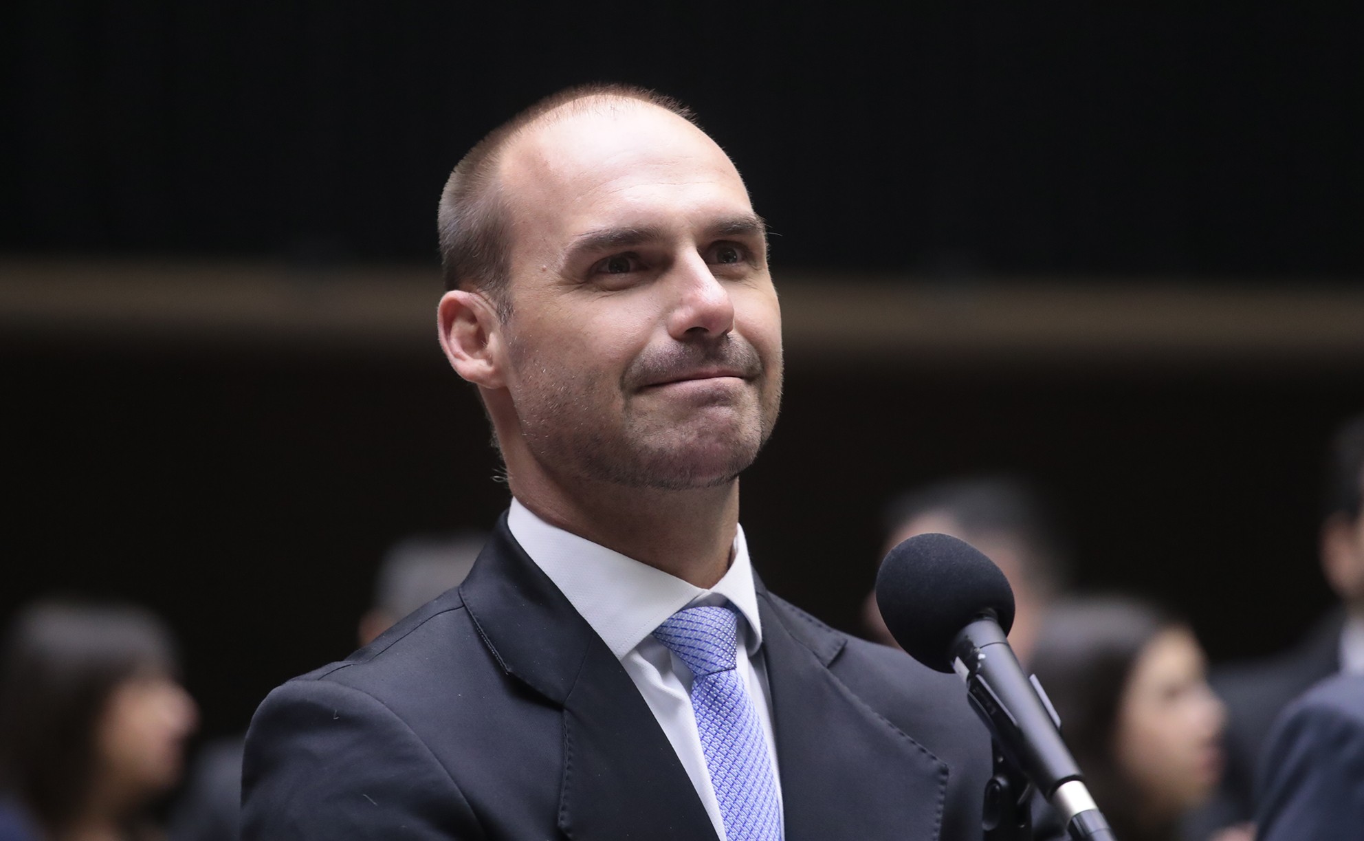Eduardo Bolsonaro nega ter recebido dinheiro de fundo ligado a Vorcaro e diz que status migratório nos EUA 'não permitiria'