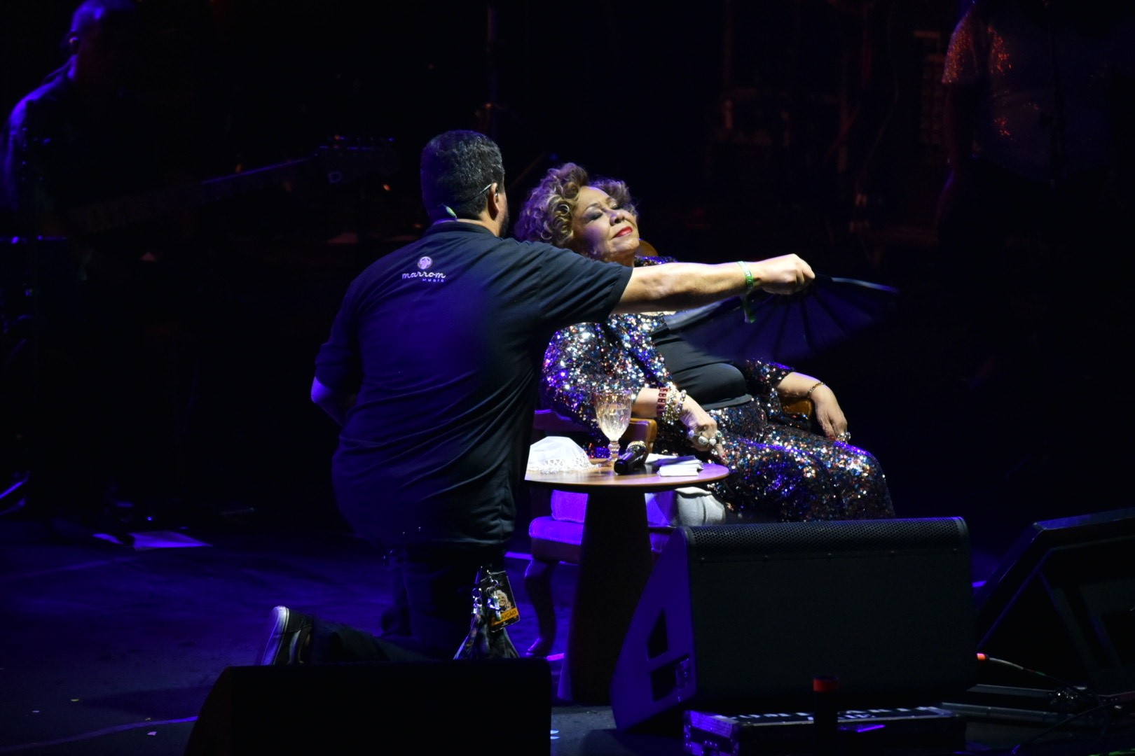 Alcione viraliza sambando em show no Rio e fãs se surpreendem: 'Alegria vê-la assim novamente'
