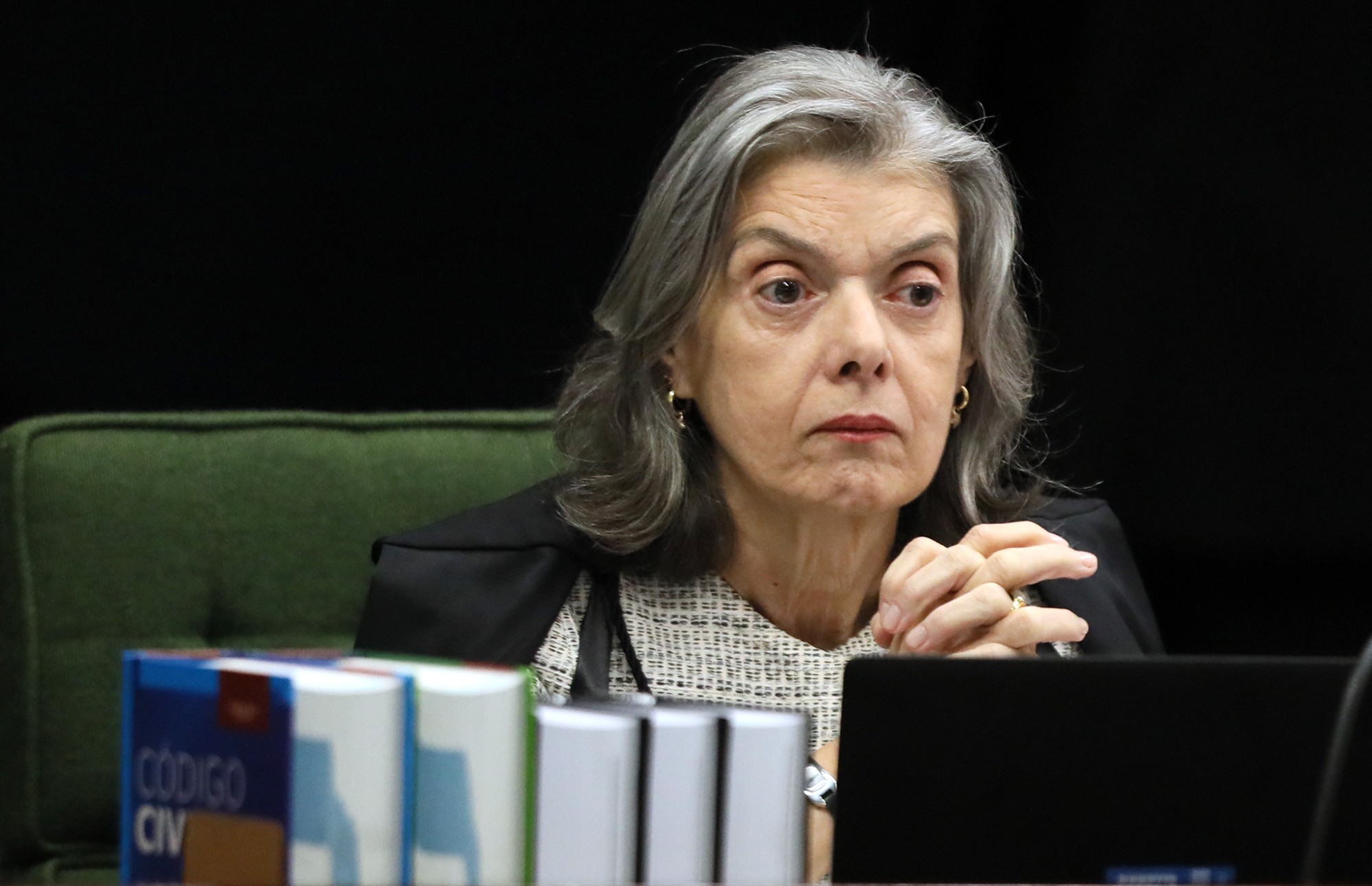Datafolha: Para 51% dos brasileiros é muito importante uma mulher no STF; pessoa negra e religioso somam 46% cada