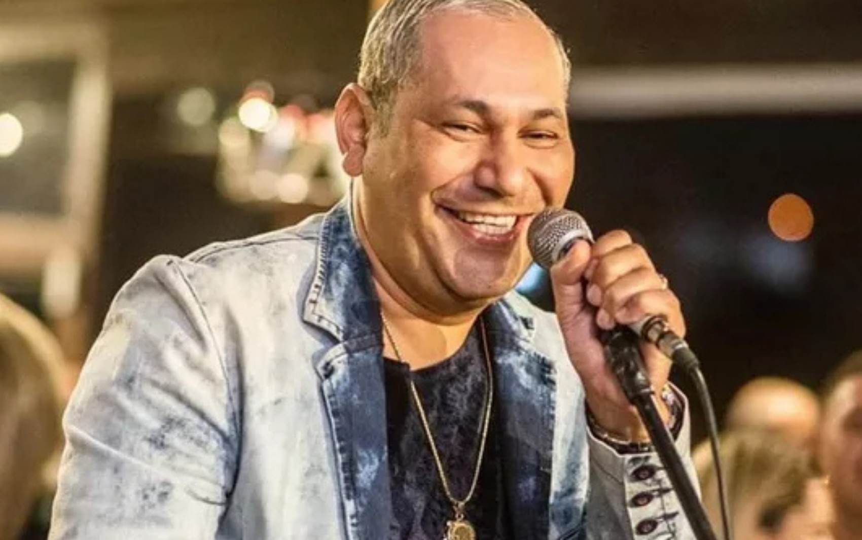 Chrigor tranquiliza fãs após internação e shows cancelados: 'Foi alguma coisa que comi ou bebi'