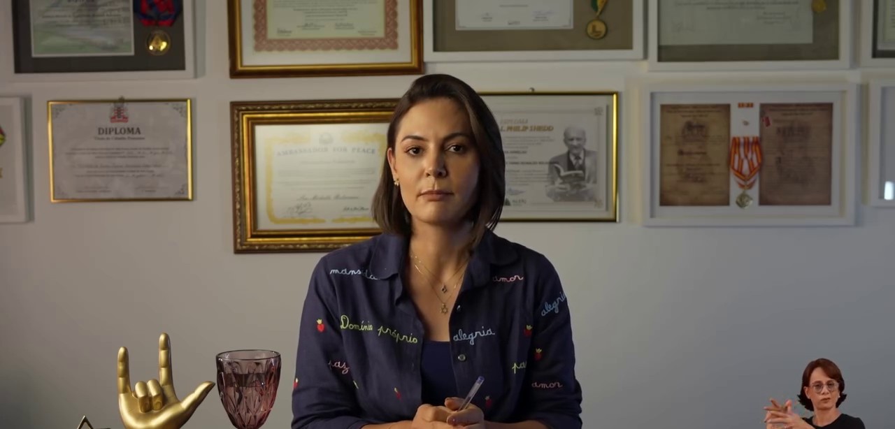 Michelle alertou sobre vídeos e chegou a ser procurada por Flavio antes de publicação