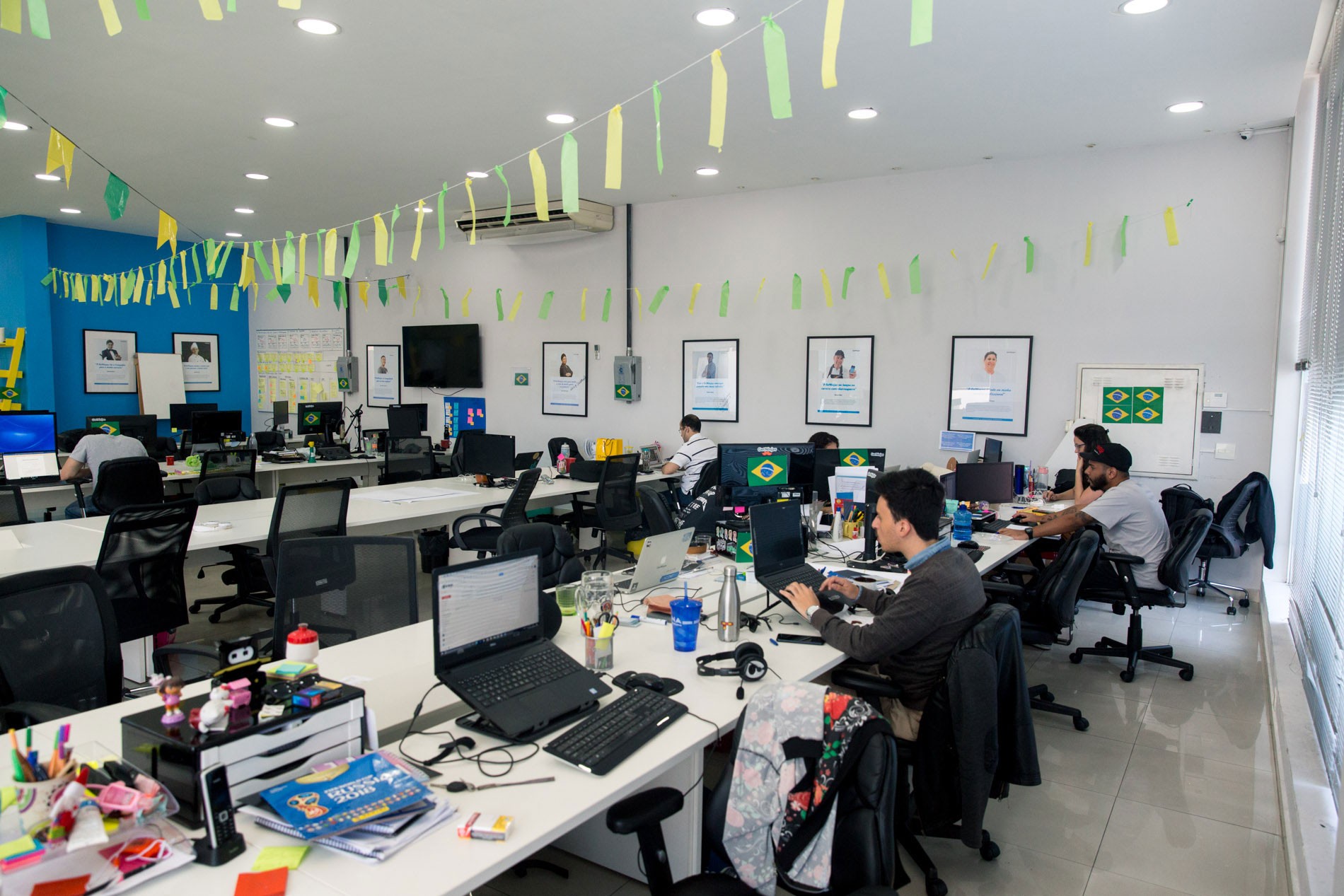 Copa do Mundo: veja quais capitais terão ponto facultativo ou expediente reduzido no jogo do Brasil