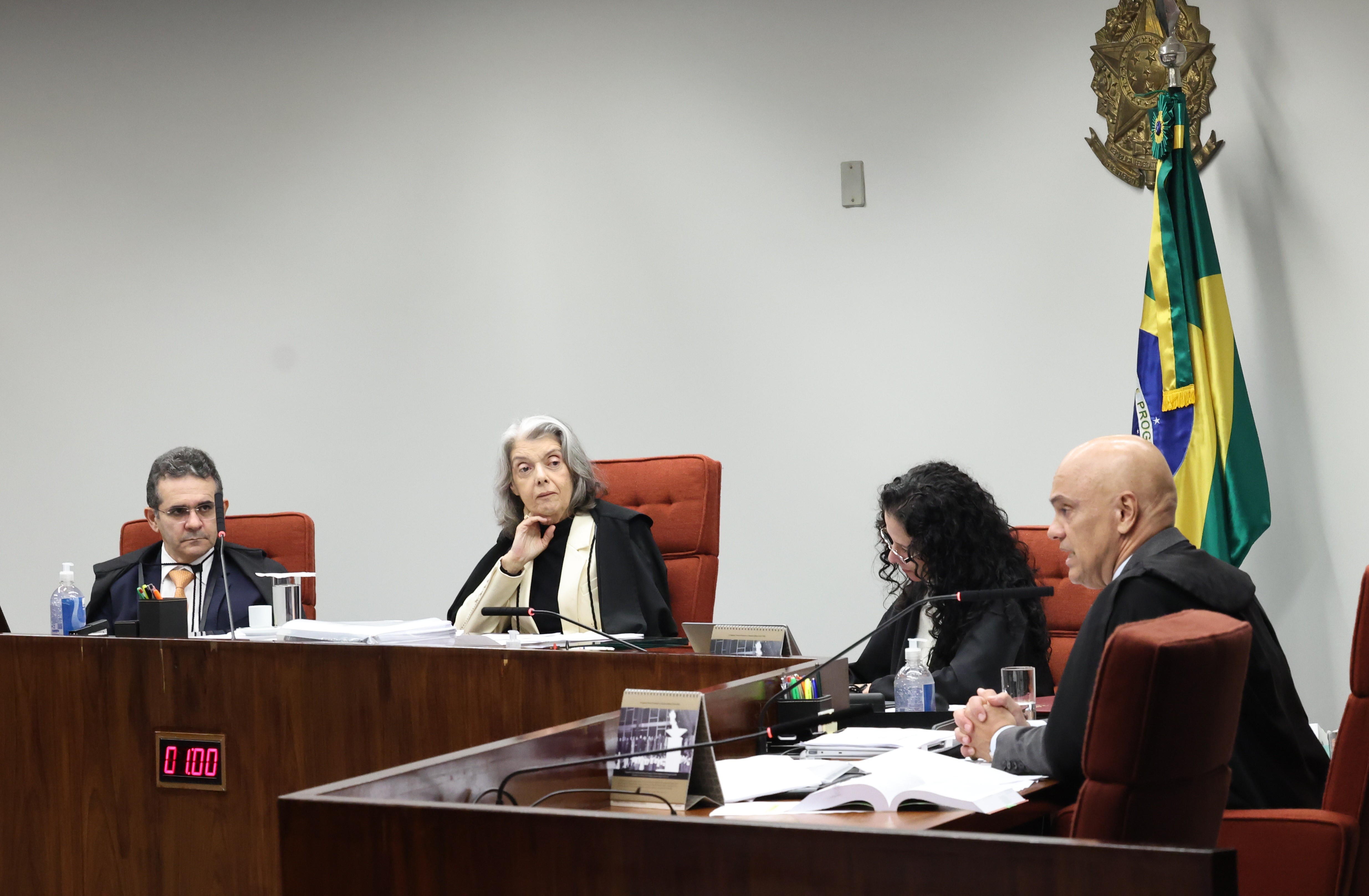 Cármen Lúcia vota e STF decide liberar pagamento de penduricalhos de juízes de forma mais restrita; entenda