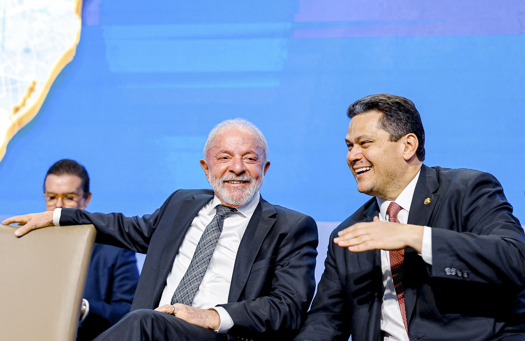 Lula recebe Alcolumbre no Alvorada para tentar destravar pautas no Senado; ministro fala em 'institucionalidade reconstruída'